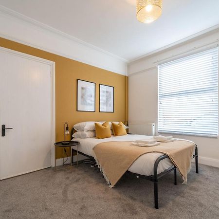 South View - 3 Bed Modern Chester House - Close To City Centre Kültér fotó