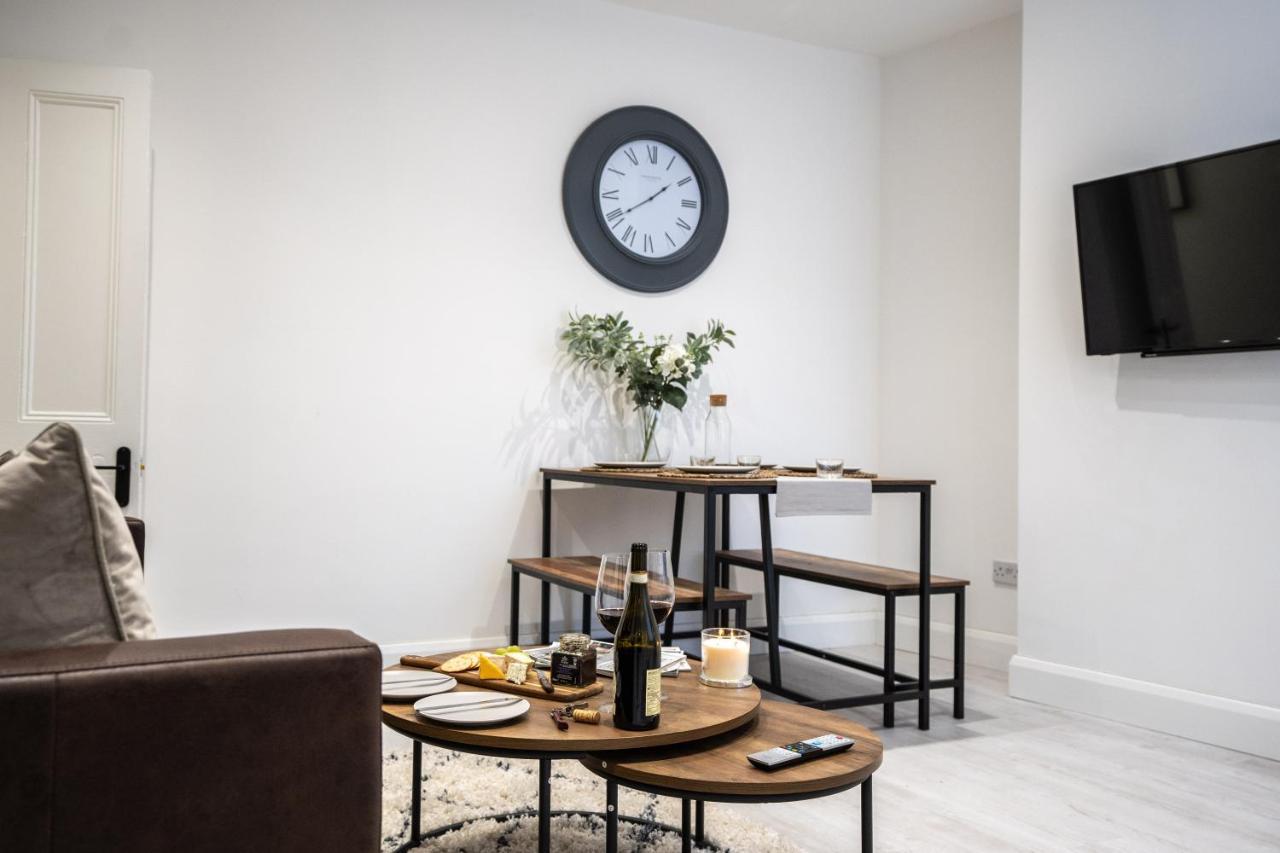 South View - 3 Bed Modern Chester House - Close To City Centre Kültér fotó
